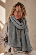 Nicole Scarf , grå